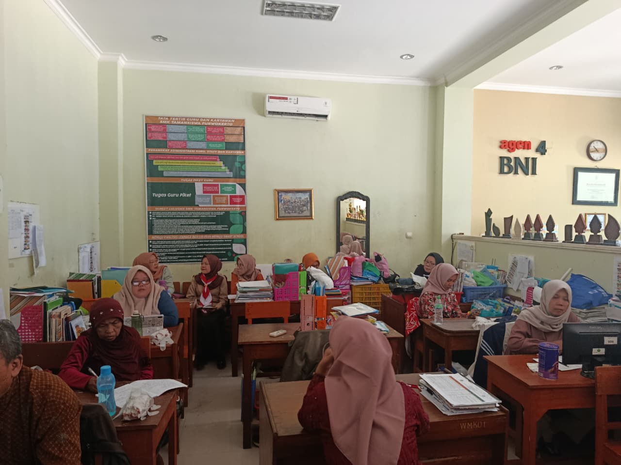 Rapat pleno kelulusan kelas XII tahun 2026 SMK Tamansiswa Purwokerto 1