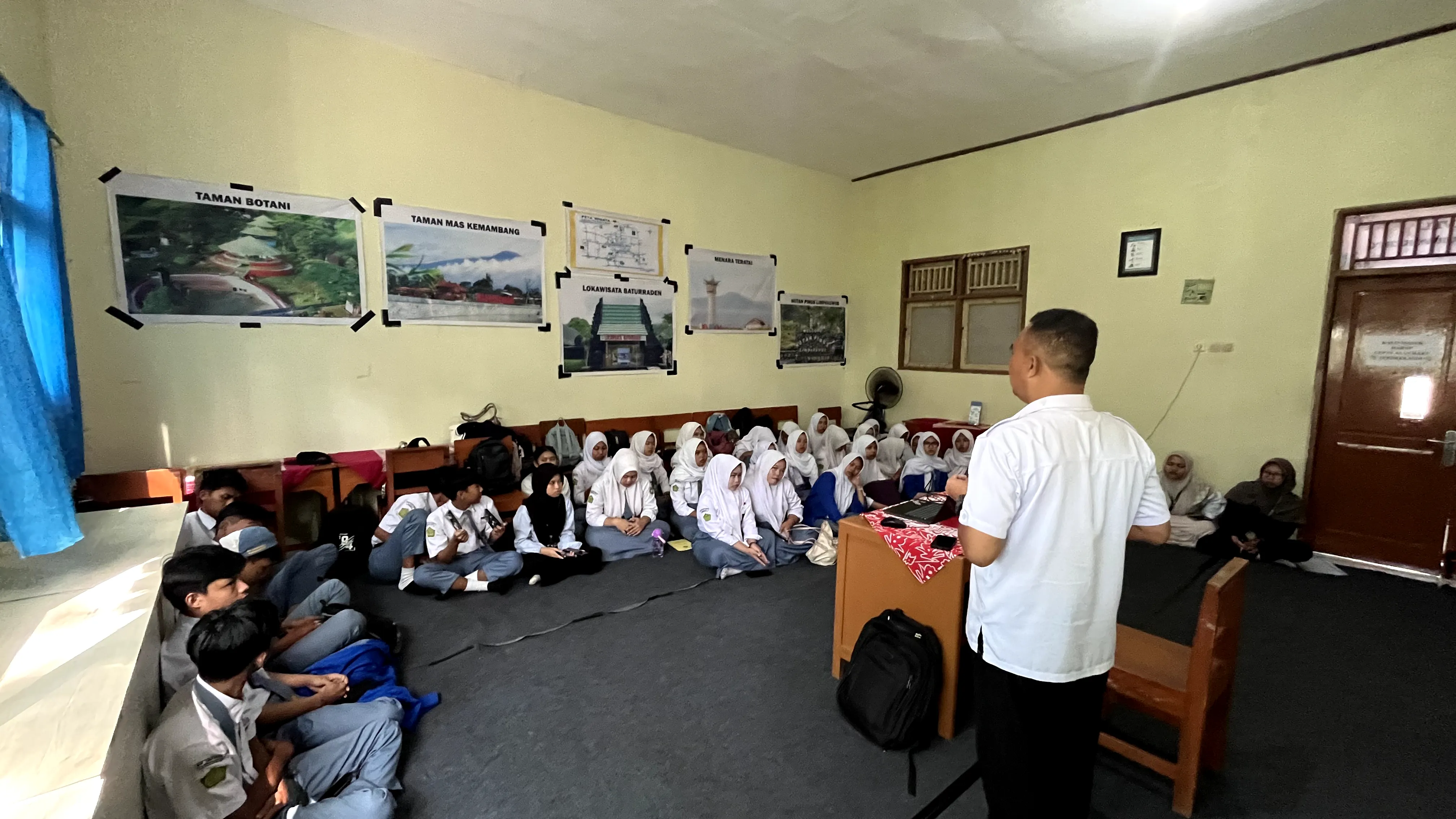 Kelas Industri Usaha Layanan Wisata 2