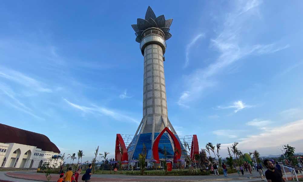 Menara Pandang Teratai Purwokerto